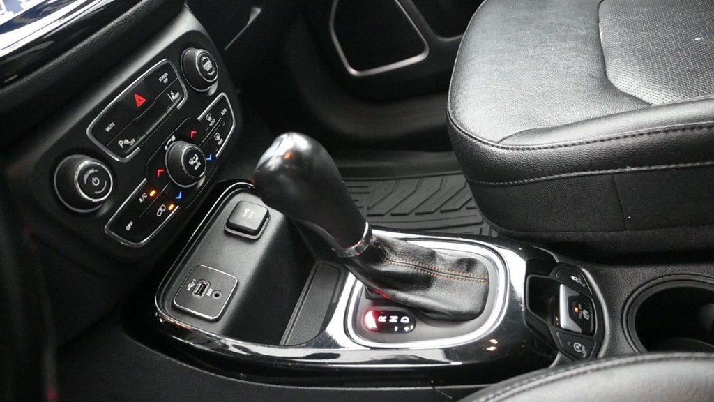 Used 2021 Jeep Compass Limited FWD image 13