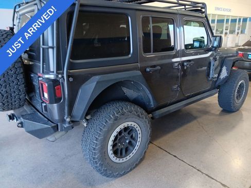 Used 2019 Jeep Wrangler Unlimited Sport S image 3