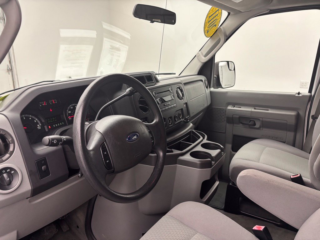 Used 2011 Ford E-350 and Econoline 350 XLT RWD image 18