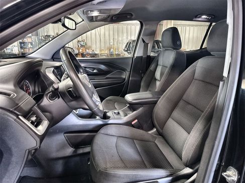 Used 2024 GMC Terrain SLE image 12