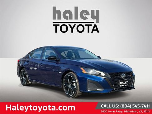 Used 2023 Nissan Altima 2.5 SR image 1