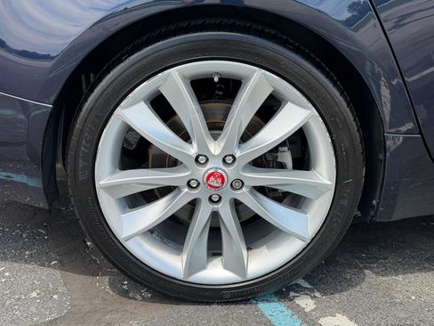 Used 2015 Jaguar XF Sport AWD/4WD image 34