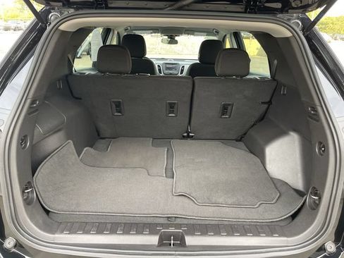 Used 2024 Chevrolet Equinox LS w/ Midnight Edition FWD image 23