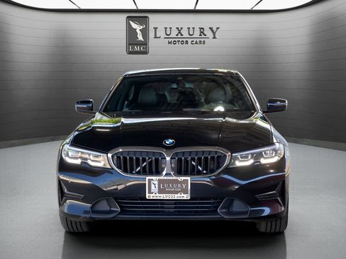 Used 2022 BMW 330i xDrive Sedan w/ Driving Assistance Package AWD/4WD image 3