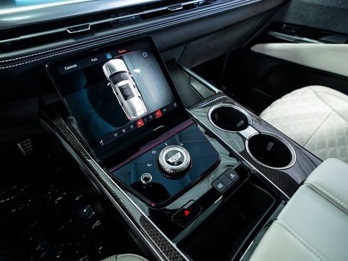 Used 2025 Cadillac Escalade ESV V image 50