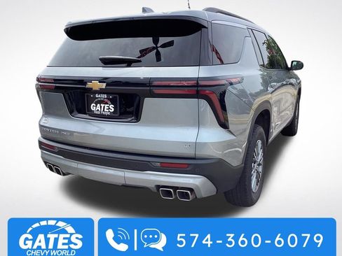 Used 2024 Chevrolet Traverse LT AWD/4WD image 9