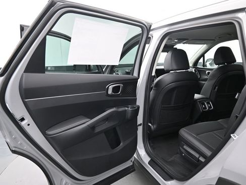 New 2026 Kia Sorento S AWD/4WD image 9