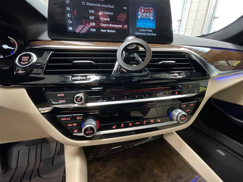 Used 2018 BMW 530i w/ Premium Package RWD image 15
