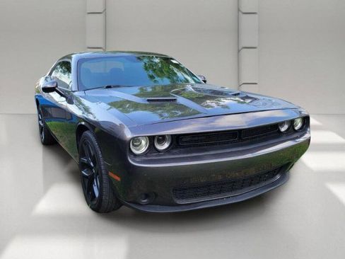 Used 2019 Dodge Challenger SXT w/ Blacktop Package RWD image 3
