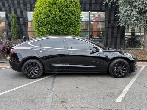 Used 2019 Tesla Model 3 Mid Range RWD image 22