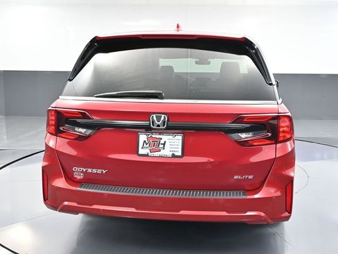 Used 2025 Honda Odyssey Elite image 6
