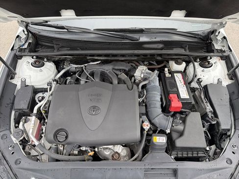 Used 2019 Toyota Avalon XLE image 14