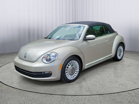Used 2015 Volkswagen Beetle 1.8T FWD image 5