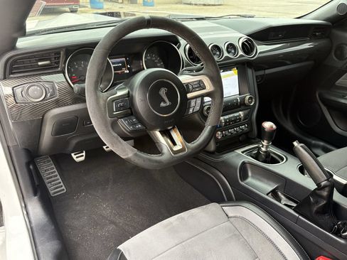 Used 2019 Ford Mustang Shelby GT350 w/ Technology Package RWD image 13