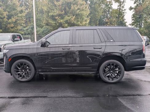 Used 2023 Cadillac Escalade Sport w/ LPO, ONYX Package image 7