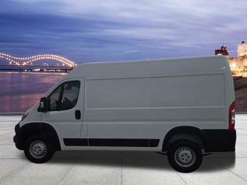 New 2026 RAM ProMaster 1500 w/ Convenience Group FWD image 3