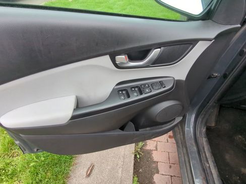 Used 2023 Hyundai Kona SEL w/ Convenience Package image 8