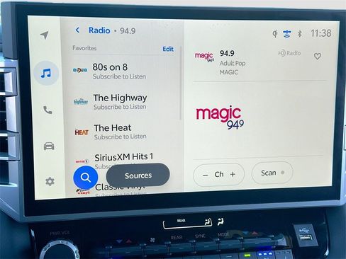 Used 2025 Toyota Sequoia Platinum image 15