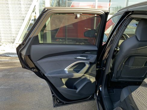 New 2025 Audi SQ5 Premium Plus image 20