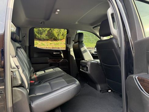 Used 2021 GMC Sierra 1500 Elevation w/ LPO, Elevation Black Package image 10