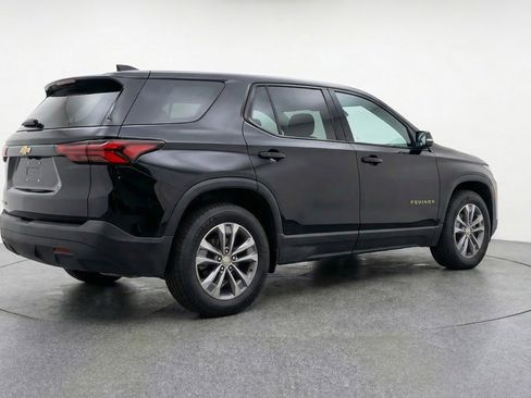 Used 2025 Chevrolet Equinox LT image 9