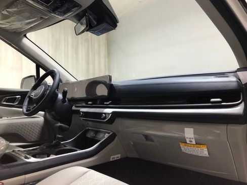 New 2026 Kia Carnival SX FWD image 15
