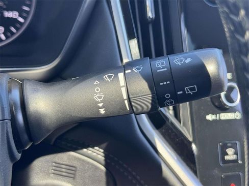 Used 2023 Subaru Outback Limited image 23