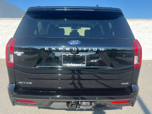 New 2025 Ford Expedition Max Active image 3