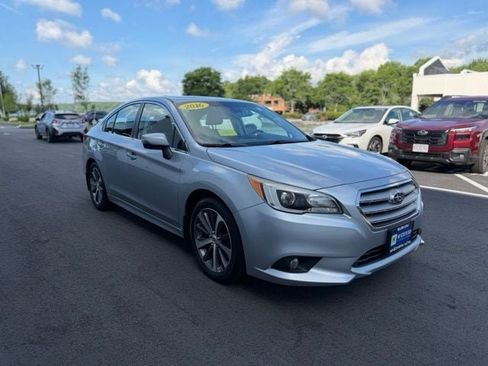 Used 2016 Subaru Legacy 2.5i Limited AWD/4WD image 3