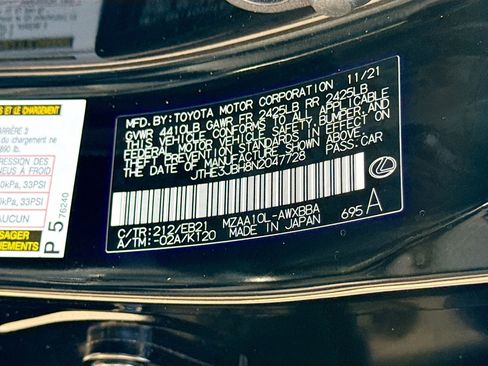 Used 2022 Lexus UX 200 F Sport w/ Accessory Package (Z1) image 43