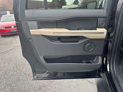 Used 2024 Ford Expedition Max Limited image 22