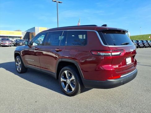 New 2026 Jeep Grand Cherokee L Limited w/ Luxury Tech Group II AWD/4WD image 7