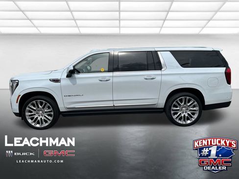 New 2026 GMC Yukon XL Denali w/ Denali Reserve Package AWD/4WD image 6