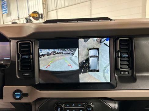 Certified 2023 Ford Bronco Wildtrak AWD/4WD image 20