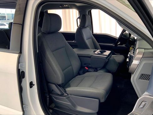 Used 2025 Ford F150 XLT w/ Equipment Group 301A Standard image 16