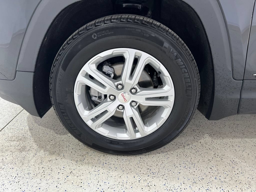 Used 2024 GMC Terrain SLE w/ Driver Convenience Package FWD image 30