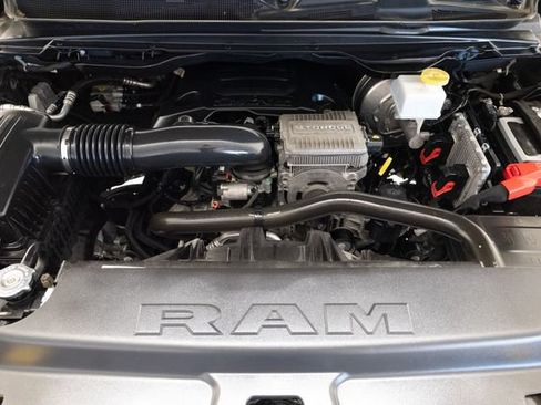Used 2022 RAM 1500 Big Horn AWD/4WD image 3