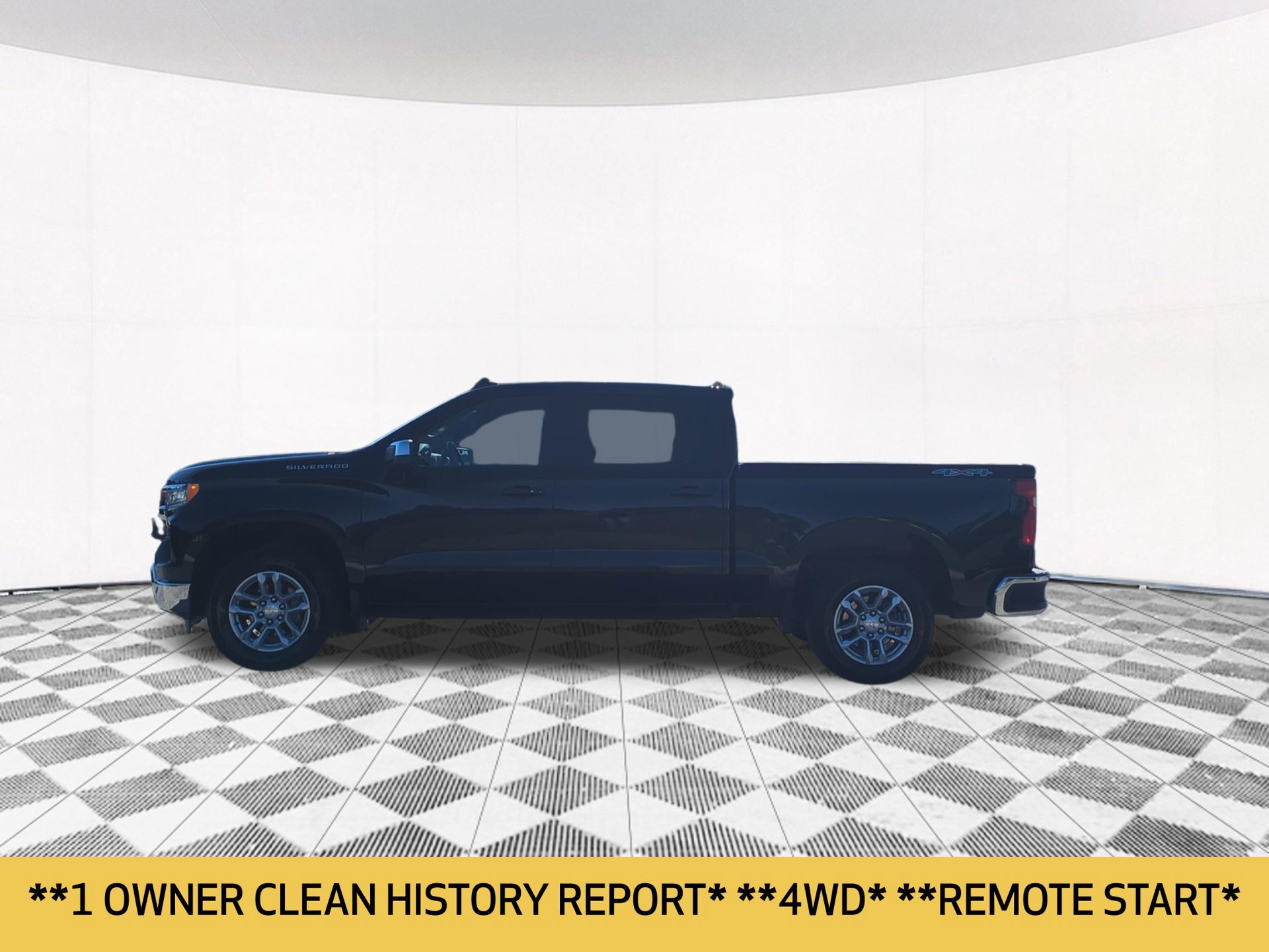 Used 2024 Chevrolet Silverado 1500 LT AWD/4WD image 2