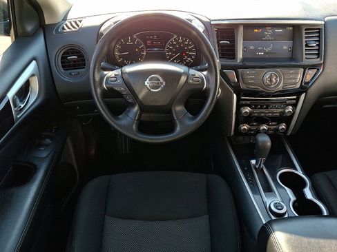 Used 2020 Nissan Pathfinder S image 13