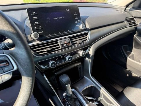 Used 2019 Honda Accord LX image 25