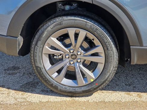 New 2026 Ford Explorer Active AWD/4WD image 10