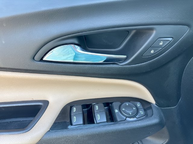 Used 2022 Chevrolet Equinox Premier AWD/4WD image 13