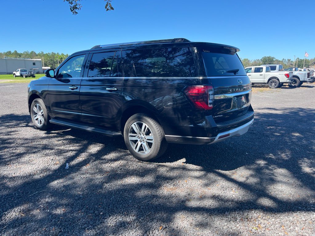 Used 2024 Ford Expedition Max Limited RWD image 4