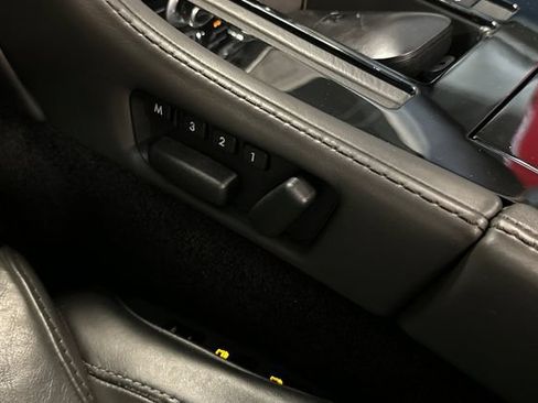 Used 2013 Aston Martin V8 Vantage S RWD image 31