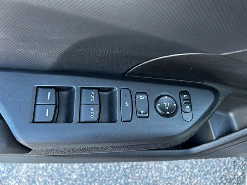 Used 2020 Honda Civic LX image 25