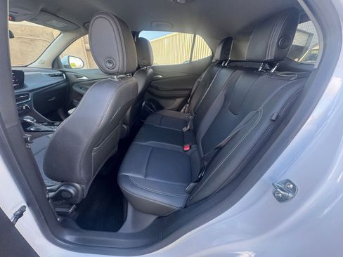 Used 2025 Buick Encore GX Preferred image 23