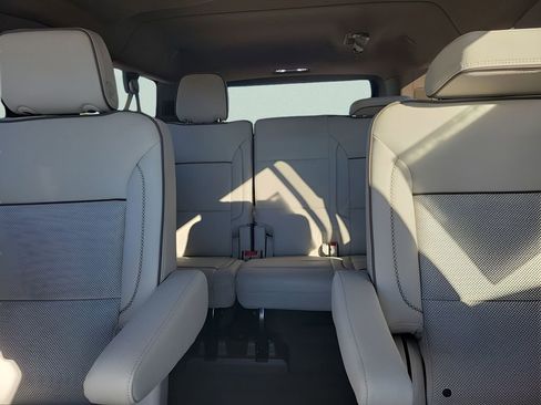 New 2026 GMC Yukon XL Denali image 13