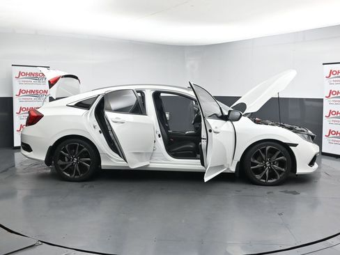 Used 2019 Honda Civic Sport image 42