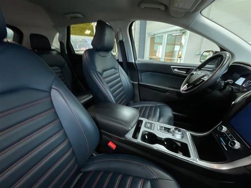Used 2022 Ford Edge SEL w/ Sport Appearance Package image 28