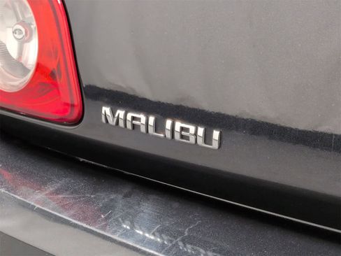 Used 2009 Chevrolet Malibu LT w/ Power Convenience Package image 12